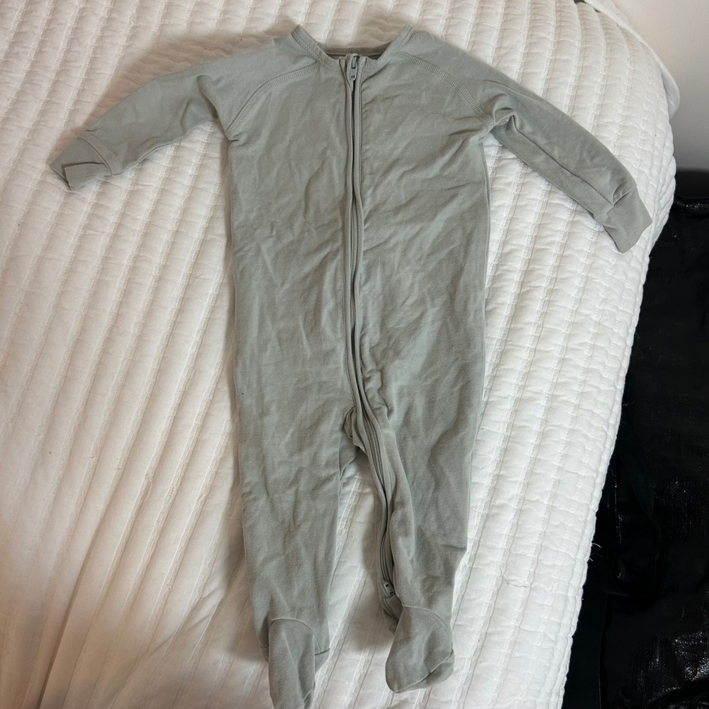 Pehr Organic Cotton 2-Way Zip Footie Sleeper Grey 0-3M Baby Pajamas